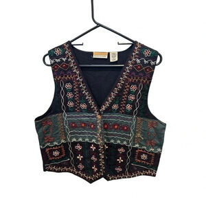 Weekend Provisions Women's Black Sleeveless Floral Vest Size Medium